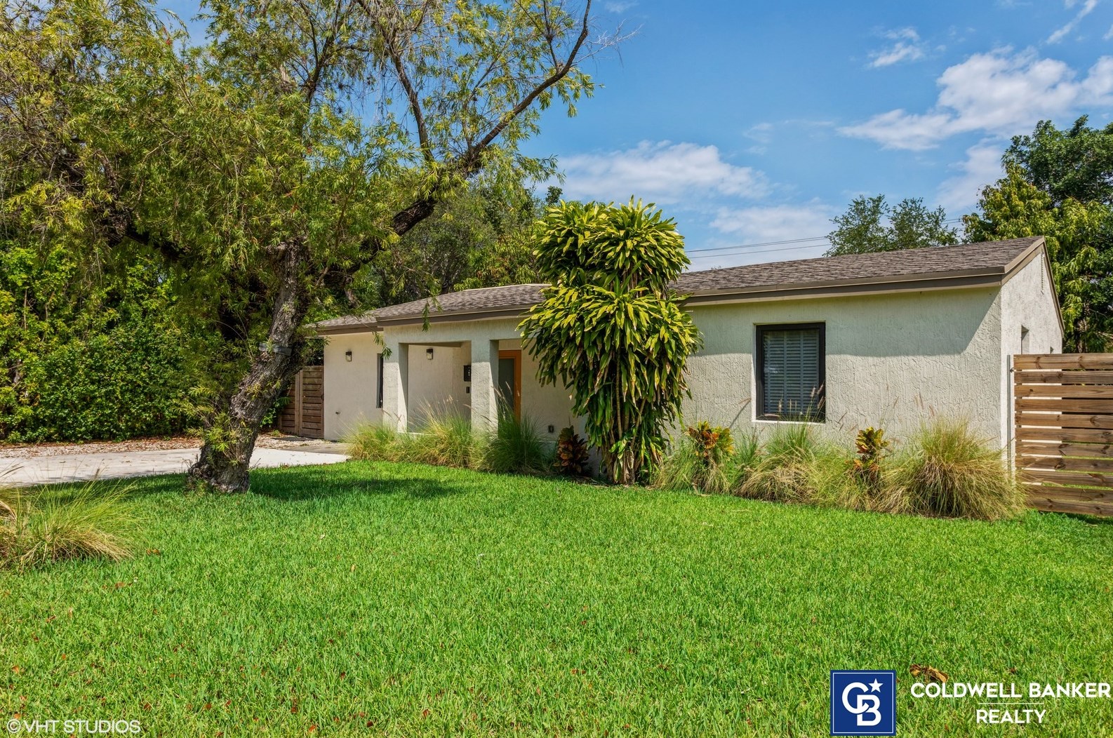 911 142 St, Miami FL 33176-7103 exterior