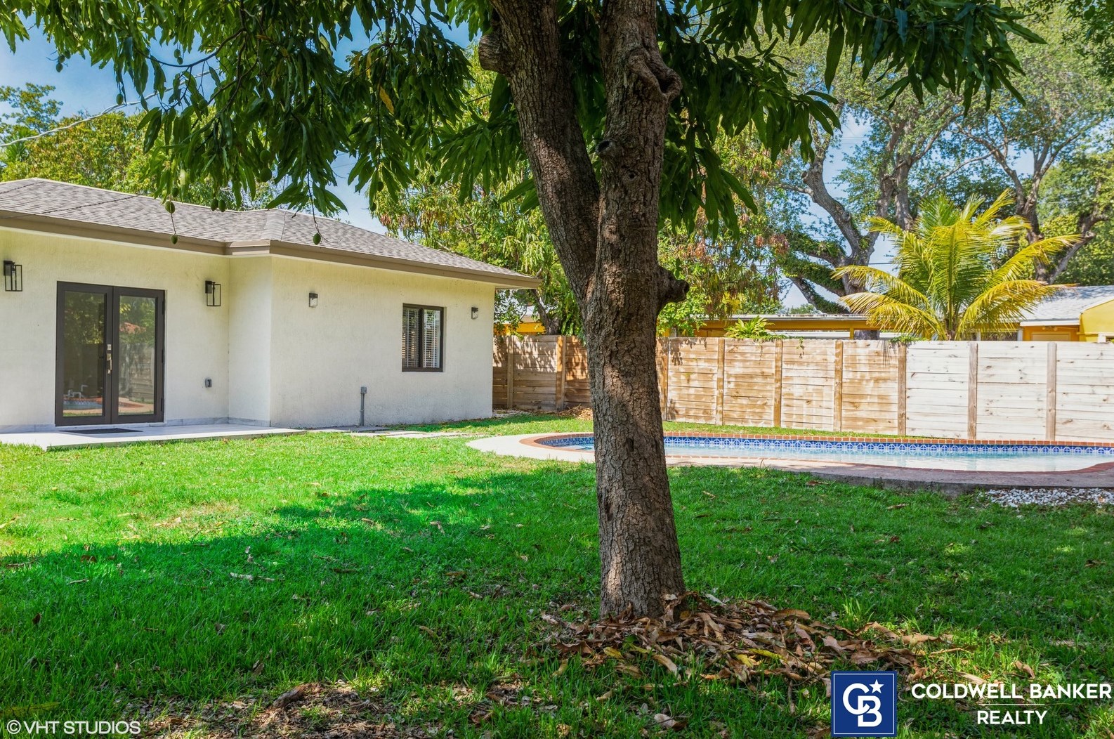 911 142 St, Miami FL 33176-7103 exterior