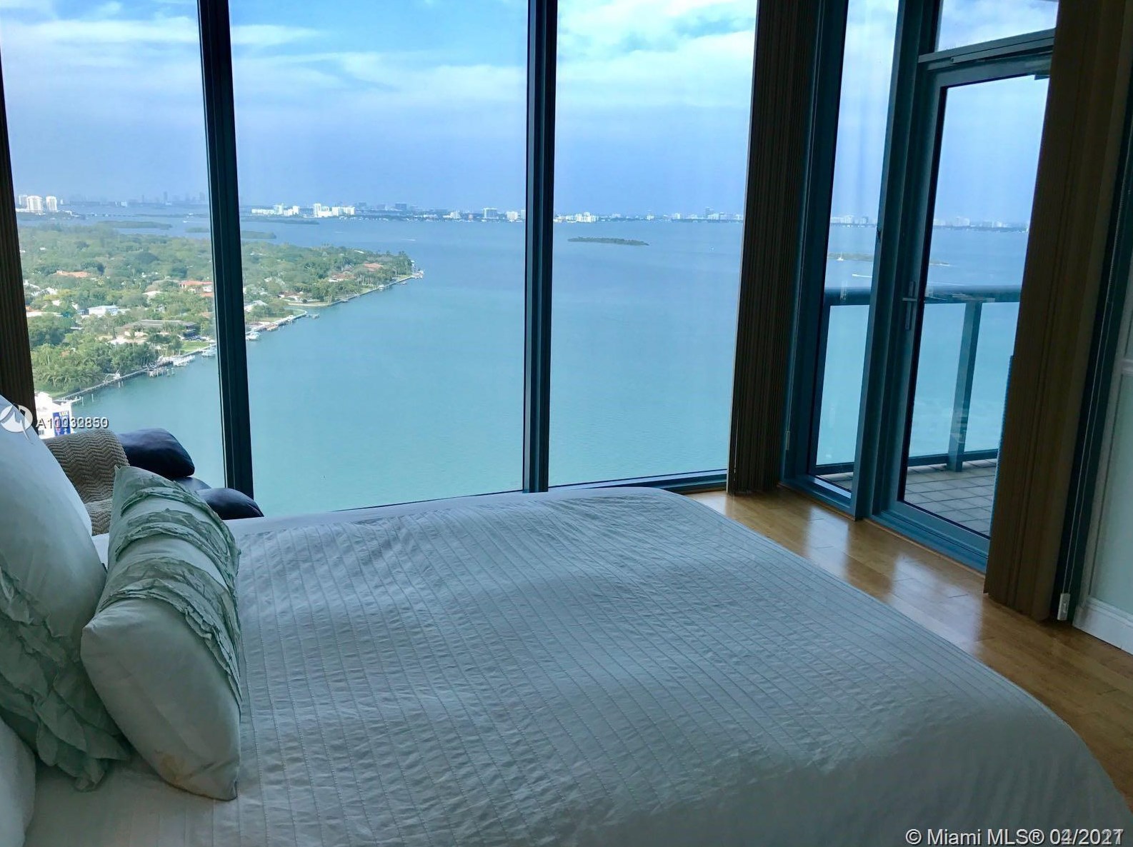 601 Ne 36th St #2408, Miami, FL 33137