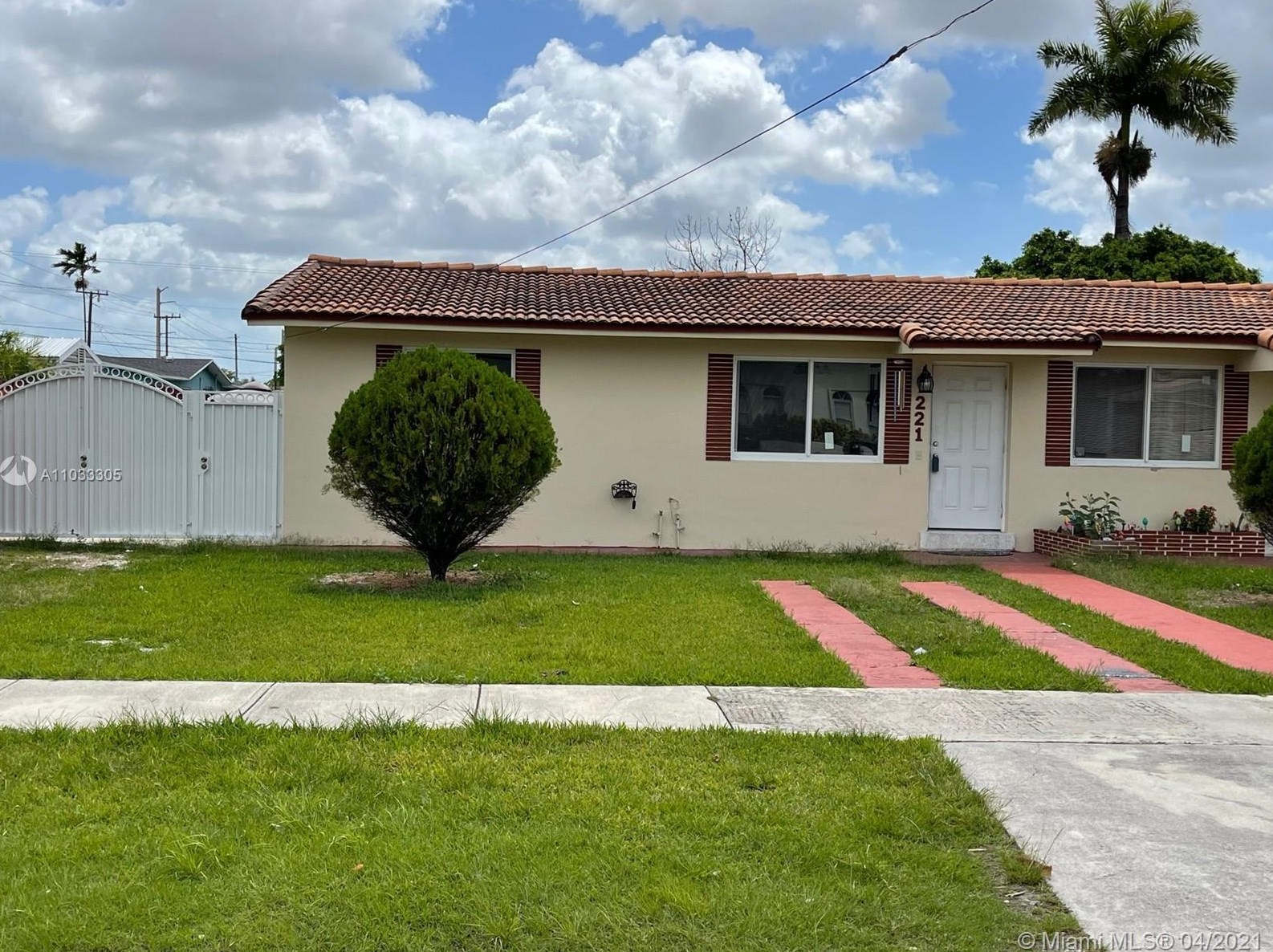 221 81st Ave, Miami FL  33144-2131 exterior