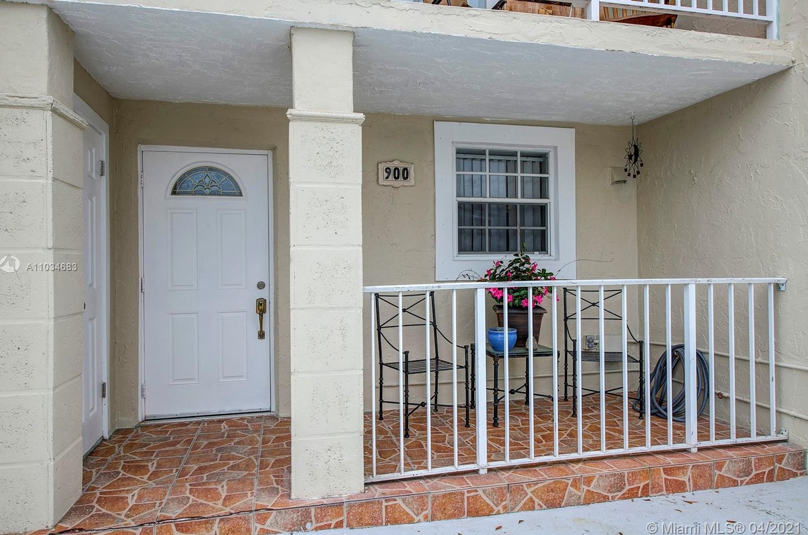 900 W 80th Pl #900, Hialeah, FL 33014