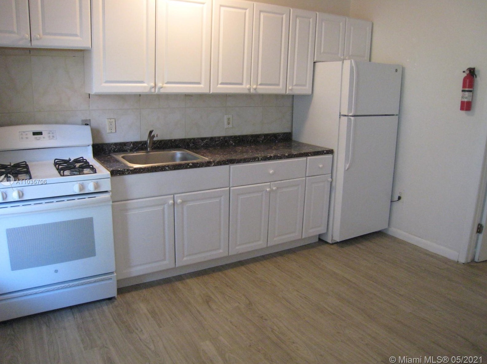 441 Collins Ave #12a, Miami, FL 33139