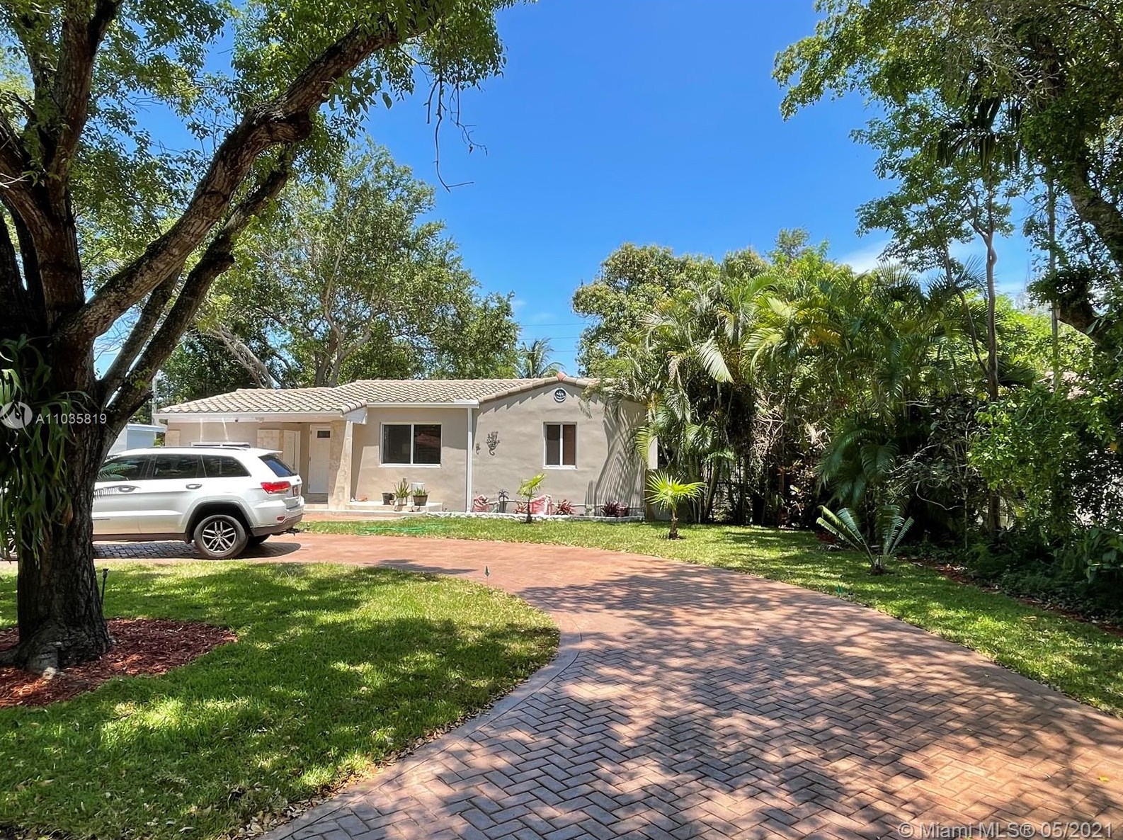 11925 Ne 11th Pl #., Miami, FL 33161