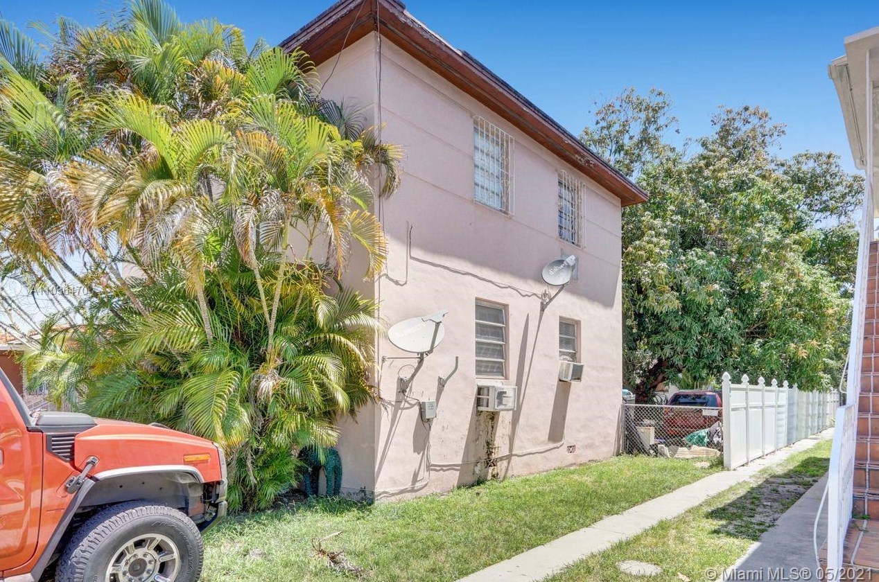 1963 17th Ct, Miami, FL 33145-2707