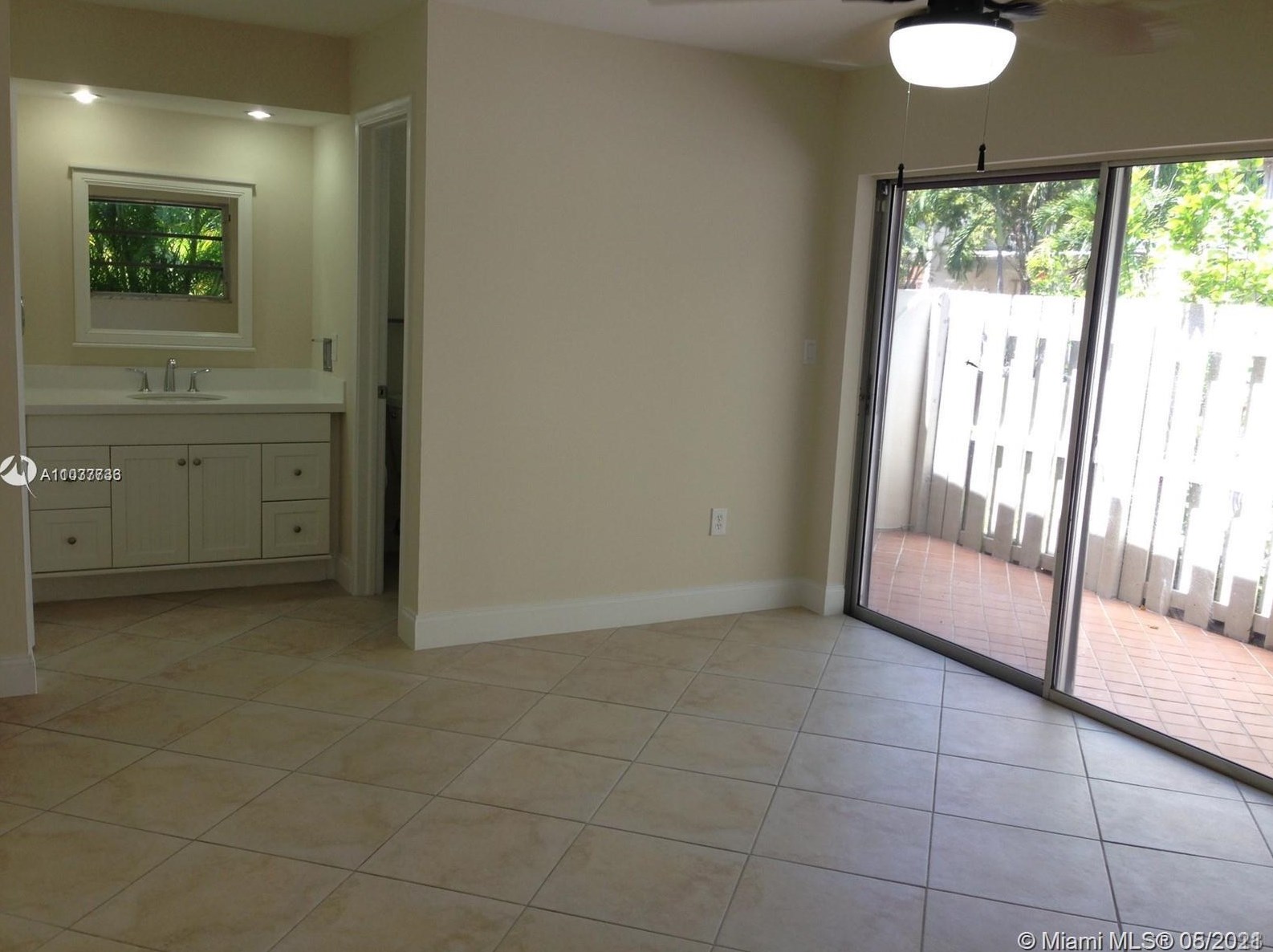 8102 Sw 81st Ct, Miami, FL 33143