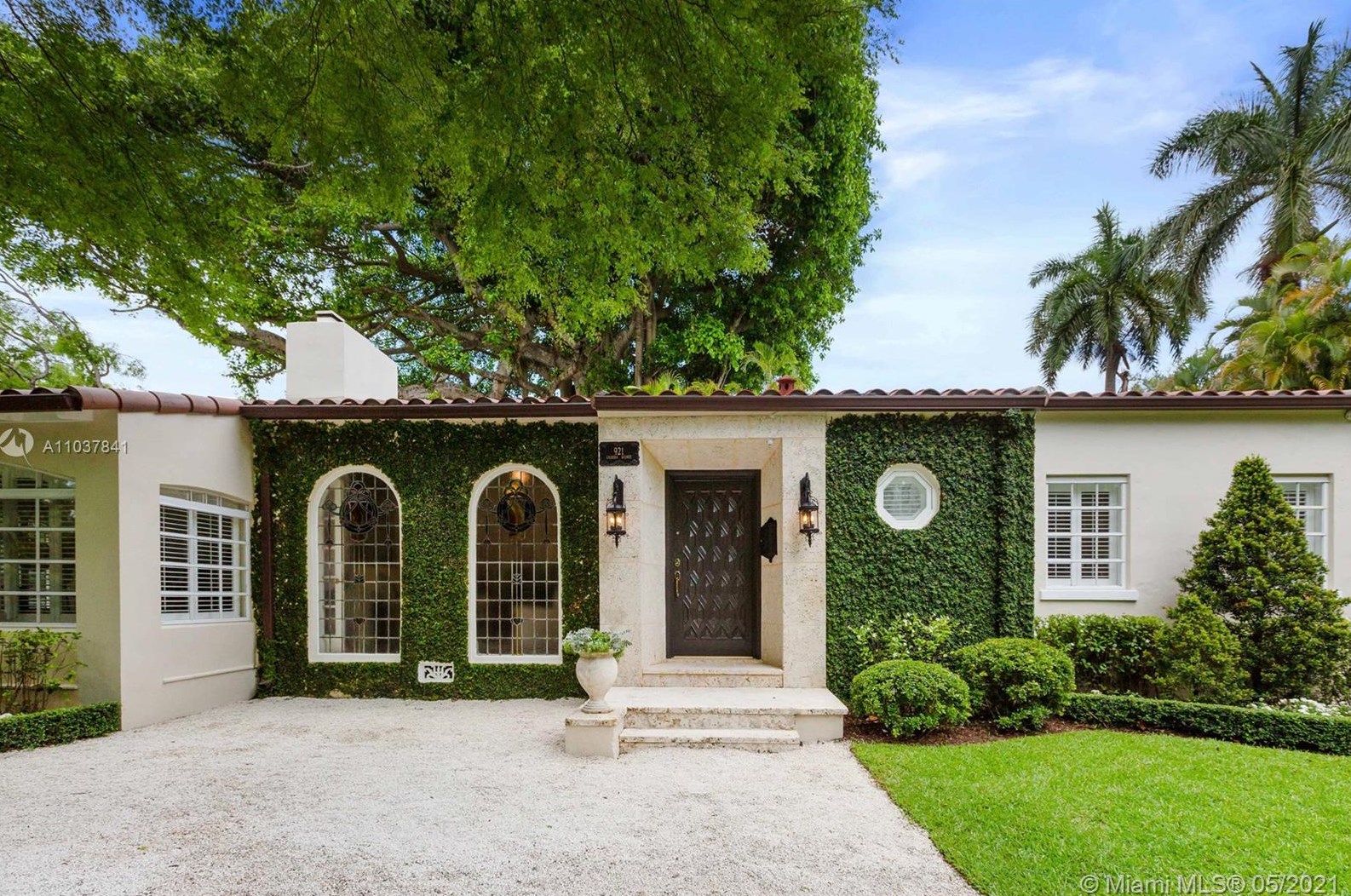 921 Calbira Ave, Miami, FL 33134-6424