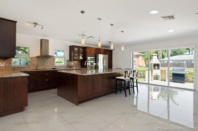 7621 Sw 148th Terrace, Miami, FL 33158