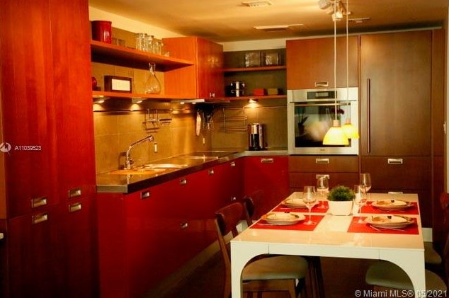 2889 Mcfarlane Rd # 1404, Miami, FL
