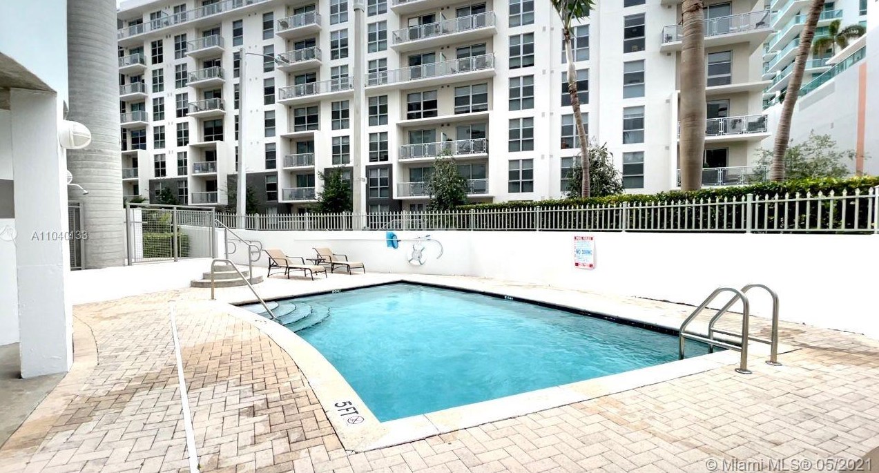 455 25th St, Miami FL 33137-4723 exterior