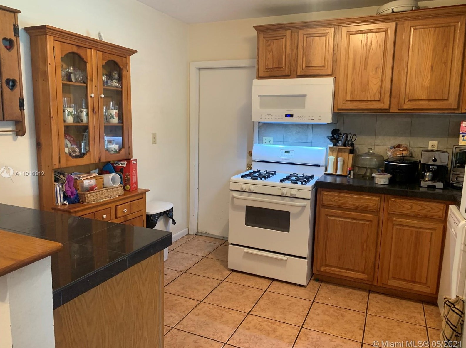 19025 Bel Aire Dr, Miami, FL 33157-7874