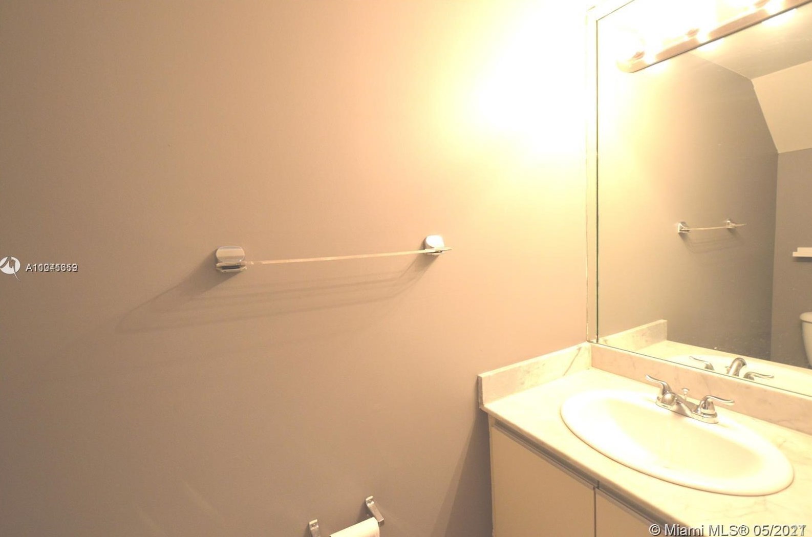 10229 77th Ct, Miami FL  33156-2686 exterior