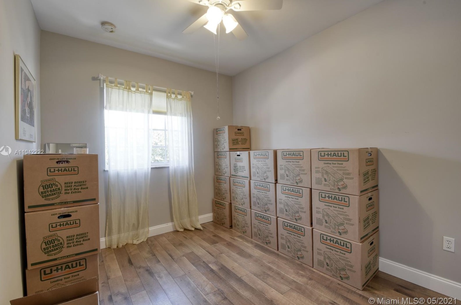 9065 203rd Ter, Miami FL  33189-1883 exterior