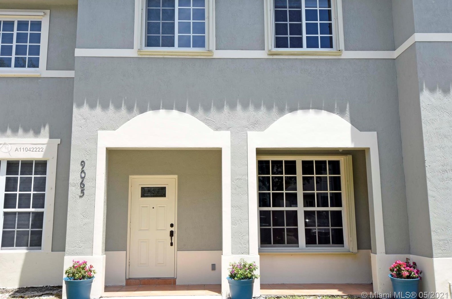 9065 203rd Ter, Miami FL  33189-1883 exterior