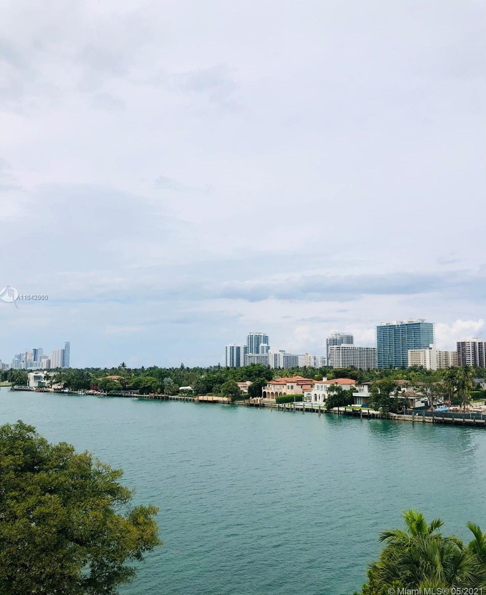 9821 E Bay Harbor Dr #601, Miami, FL 33154