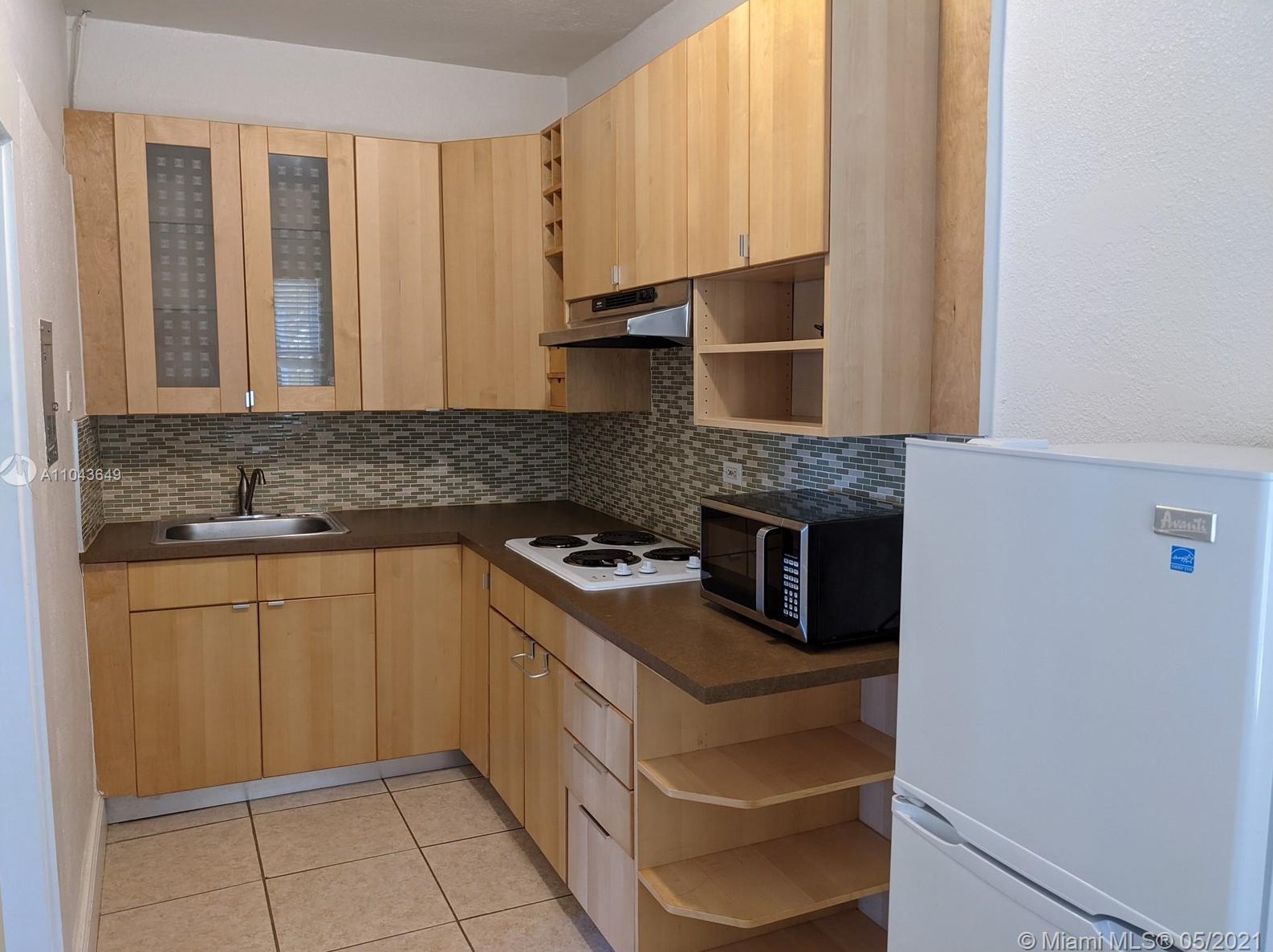 124 Mendoza Ave #1, Miami, FL 33134
