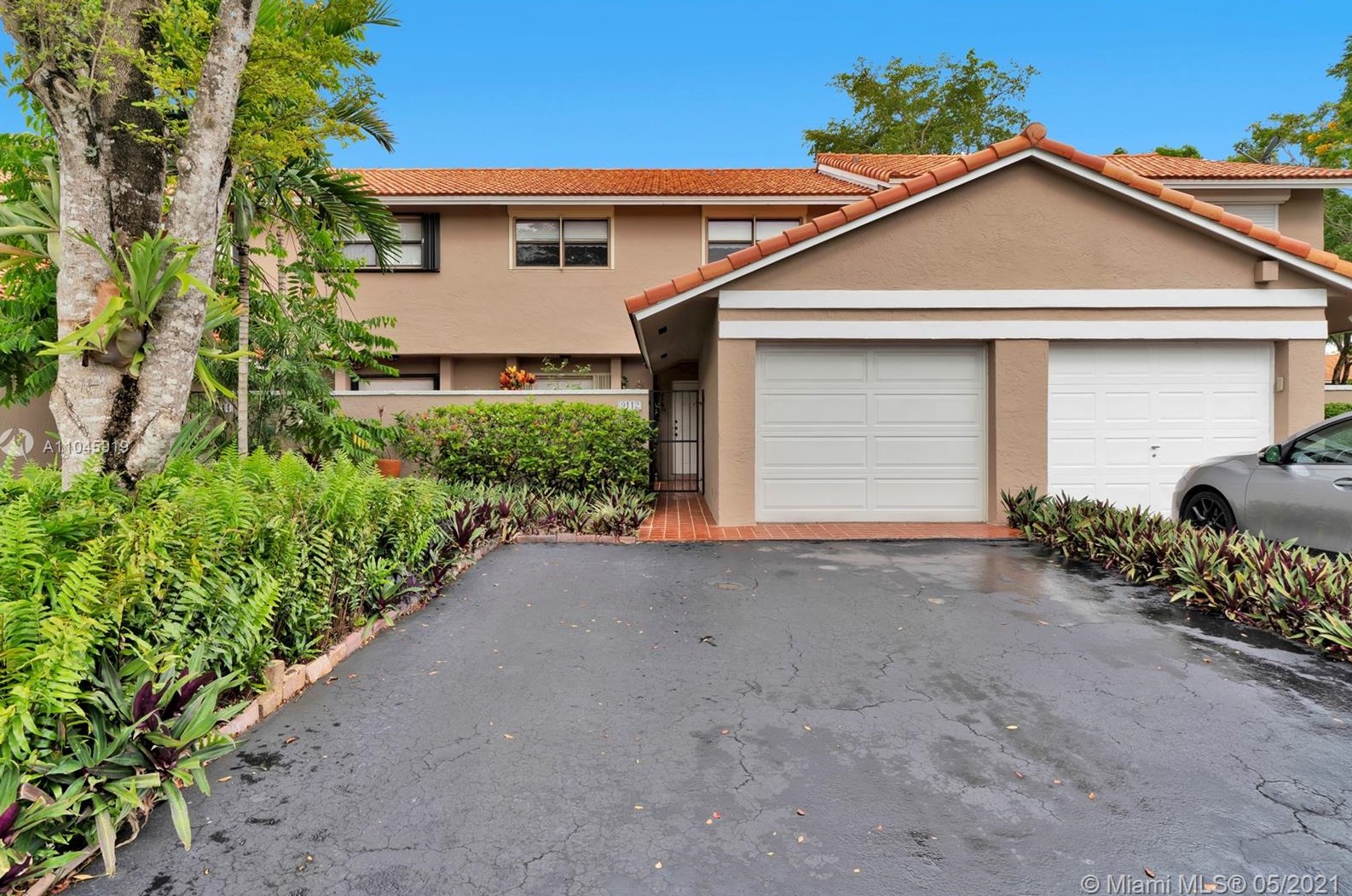 9112 113th Place Cir, Miami, FL 33176-1174