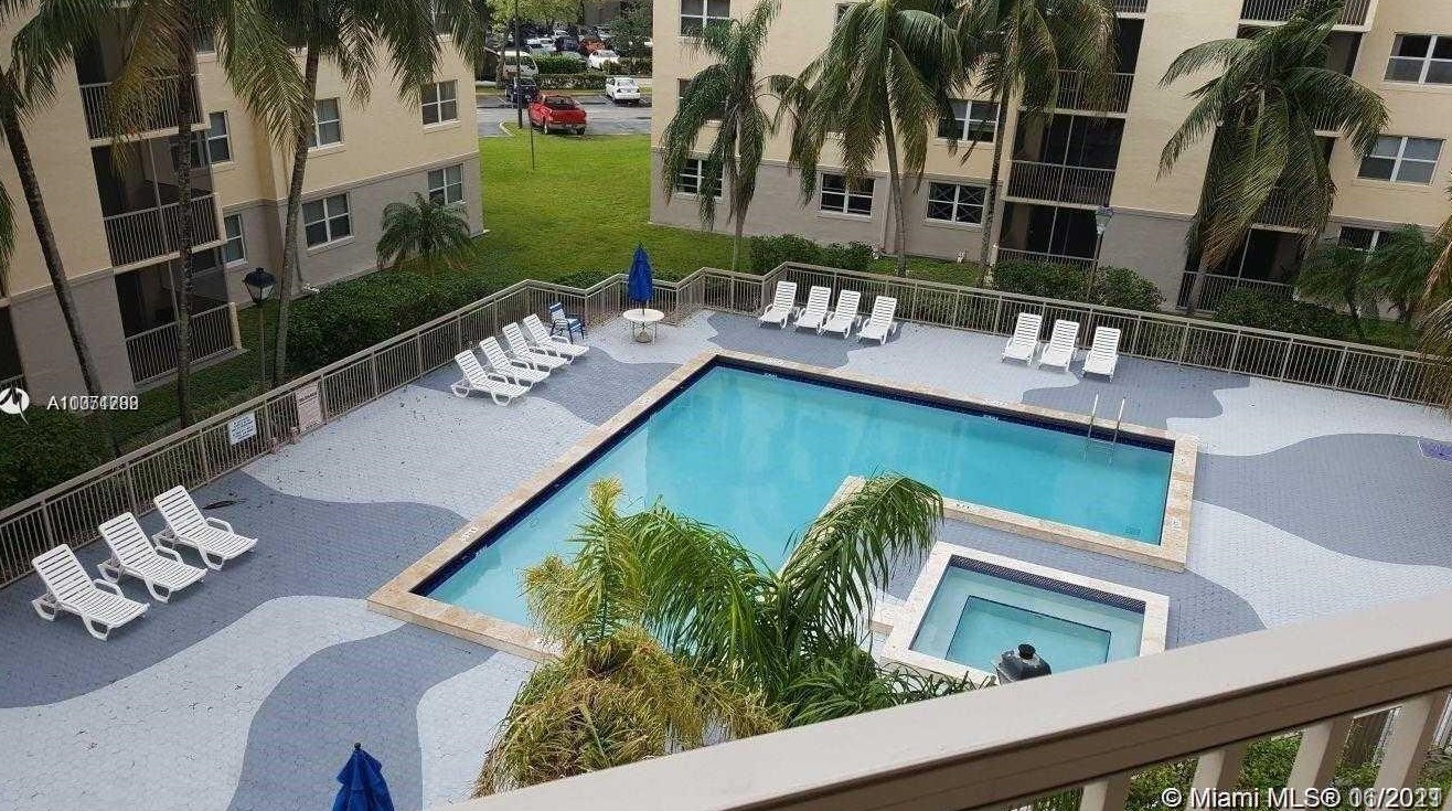 8100 Geneva Ct Apt 540, Miami, FL 33166