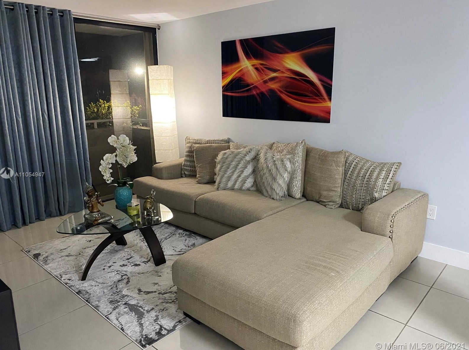 8261 Nw 8th St #332, Miami, FL 33126