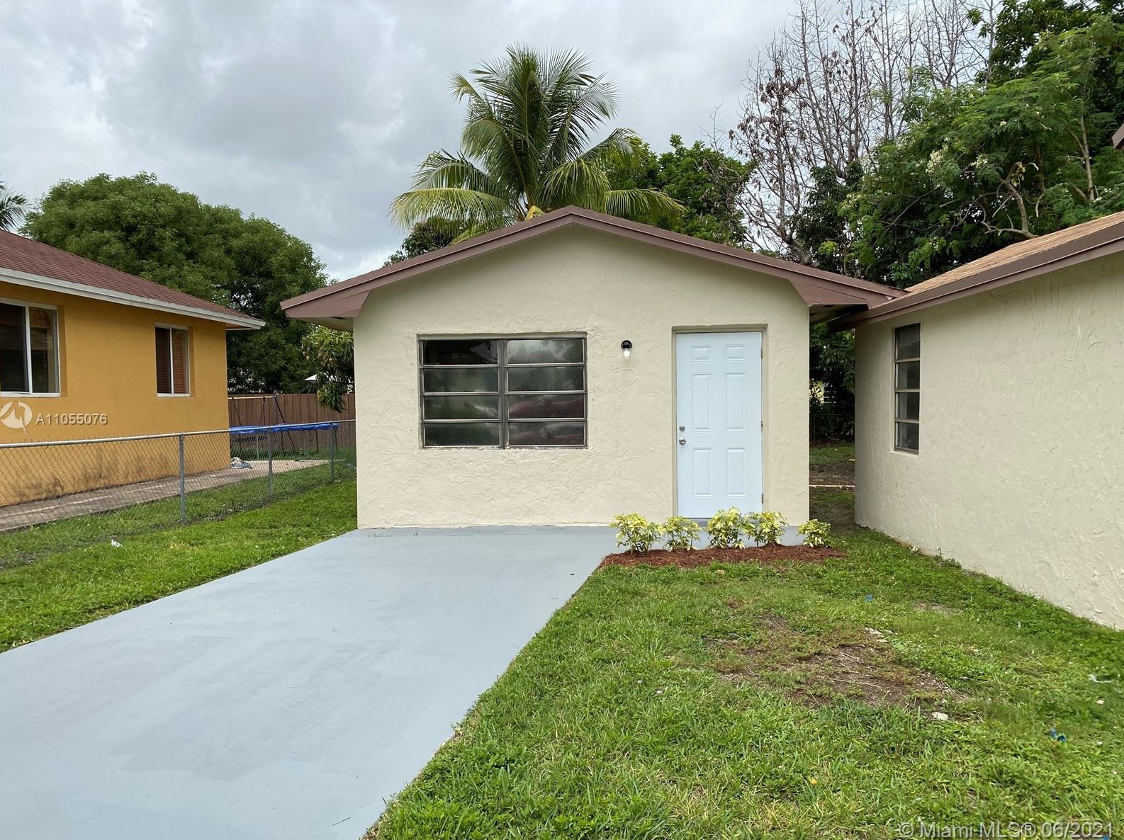 16930 94th Ave, Miami FL  33157-4421 exterior