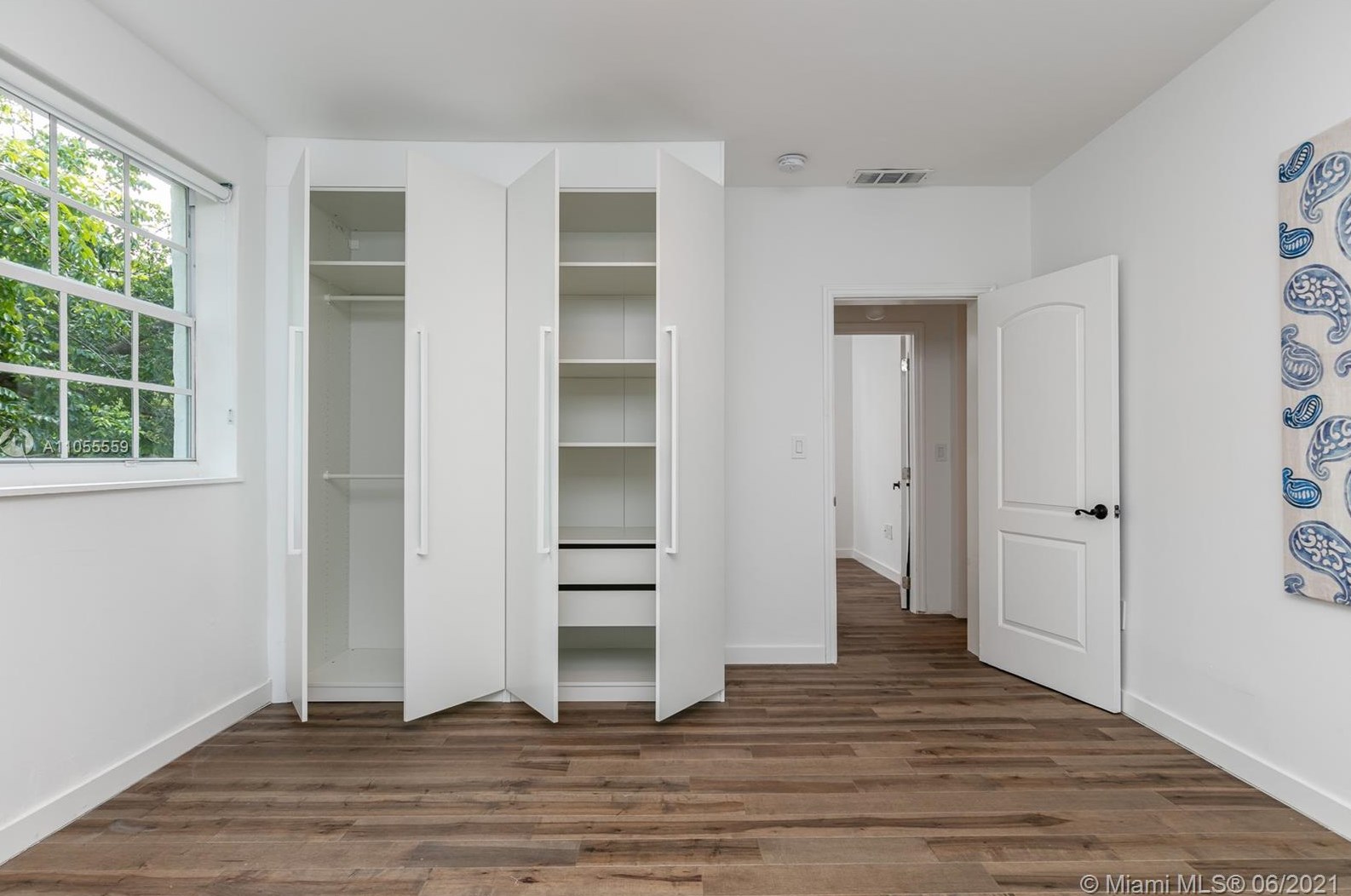 160 43 St, Miami FL 33137-3411 exterior