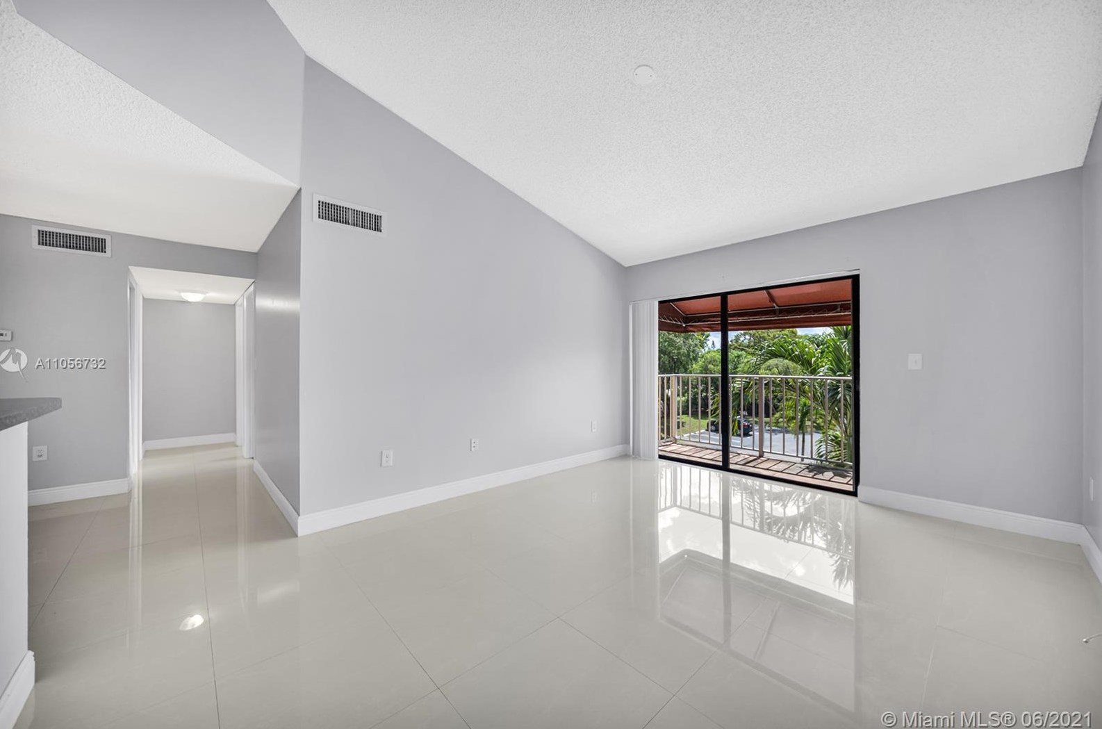 15520 Sw 80th St #b-301, Miami, FL