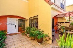 20941 Bay Ct #122-2, Miami, FL