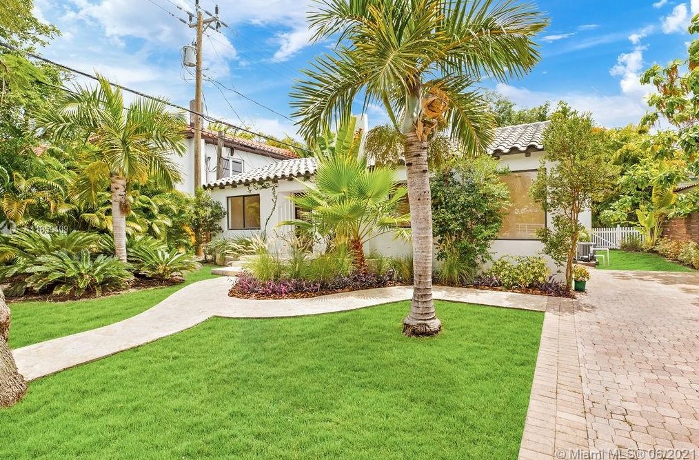 26 Sw 25th Rd, Miami, FL 33129