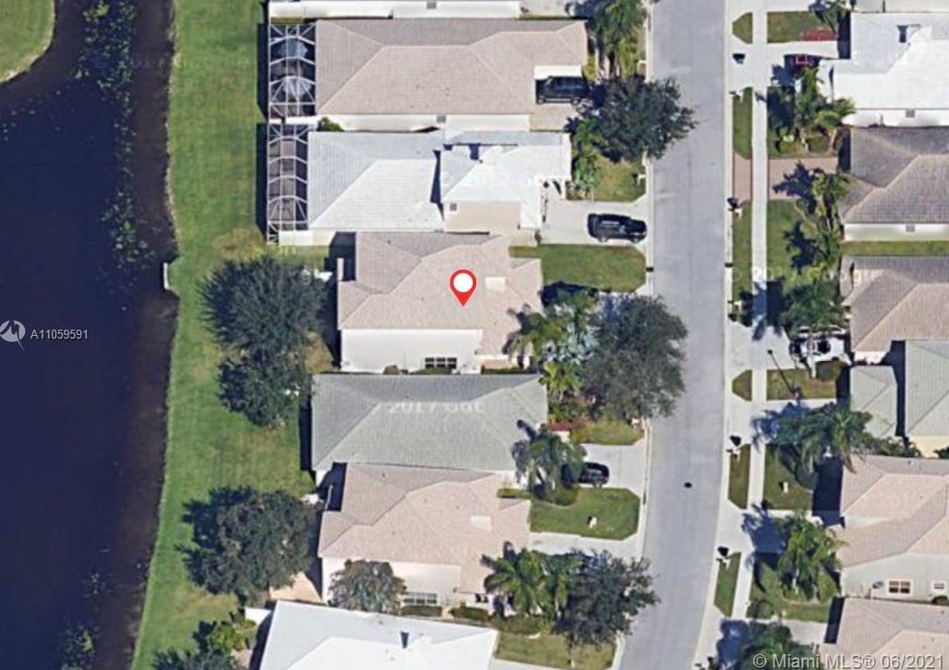 6825 Hendry Dr, Lake Worth, FL 33463-7468