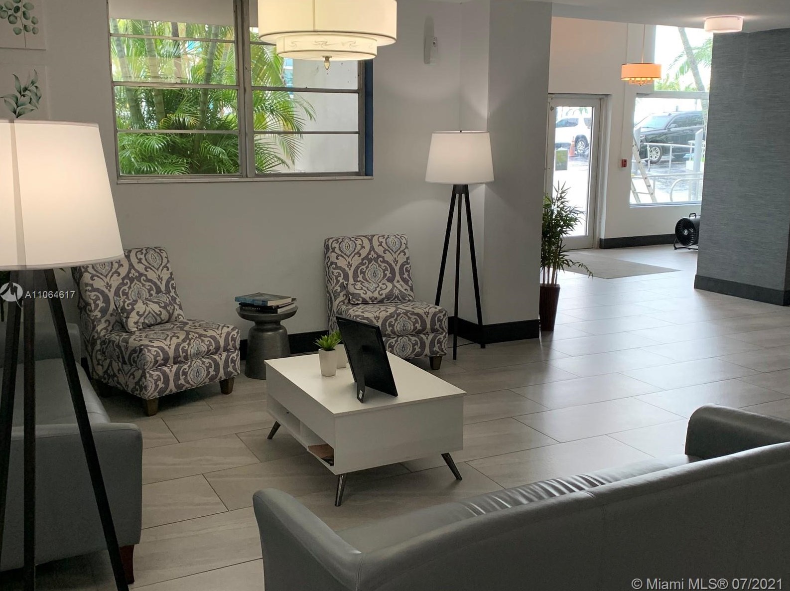 7501 E Treasure Dr #7r, Miami, FL