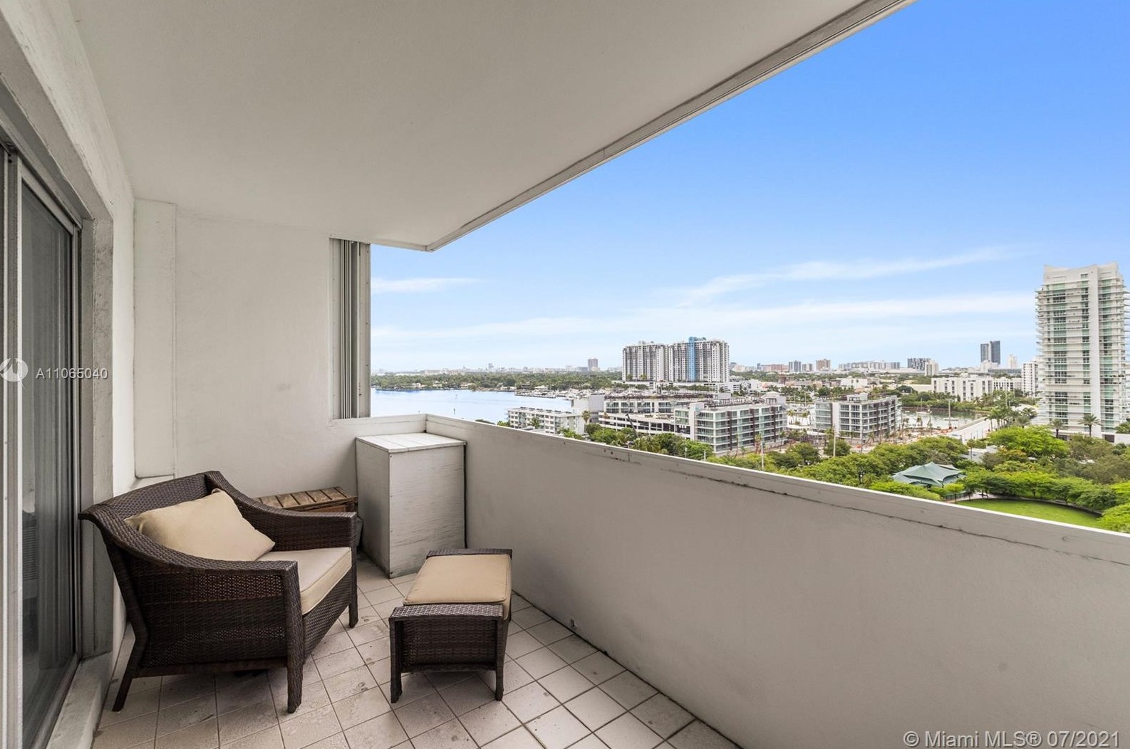 3 Island Ave #14j, Miami, FL