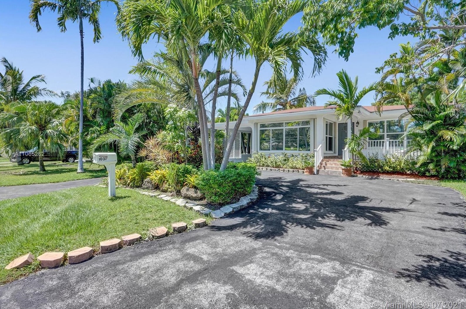 1031 Little River Dr, Miami FL  33138-4228 exterior