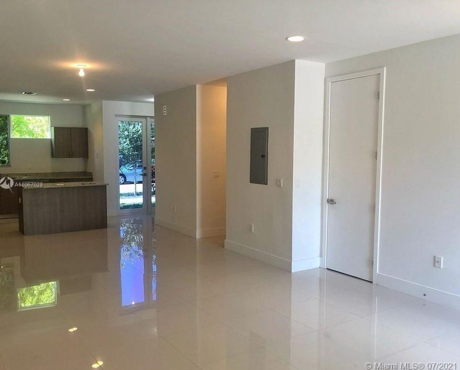 2013 Adams St #4, Hollywood, FL 33020