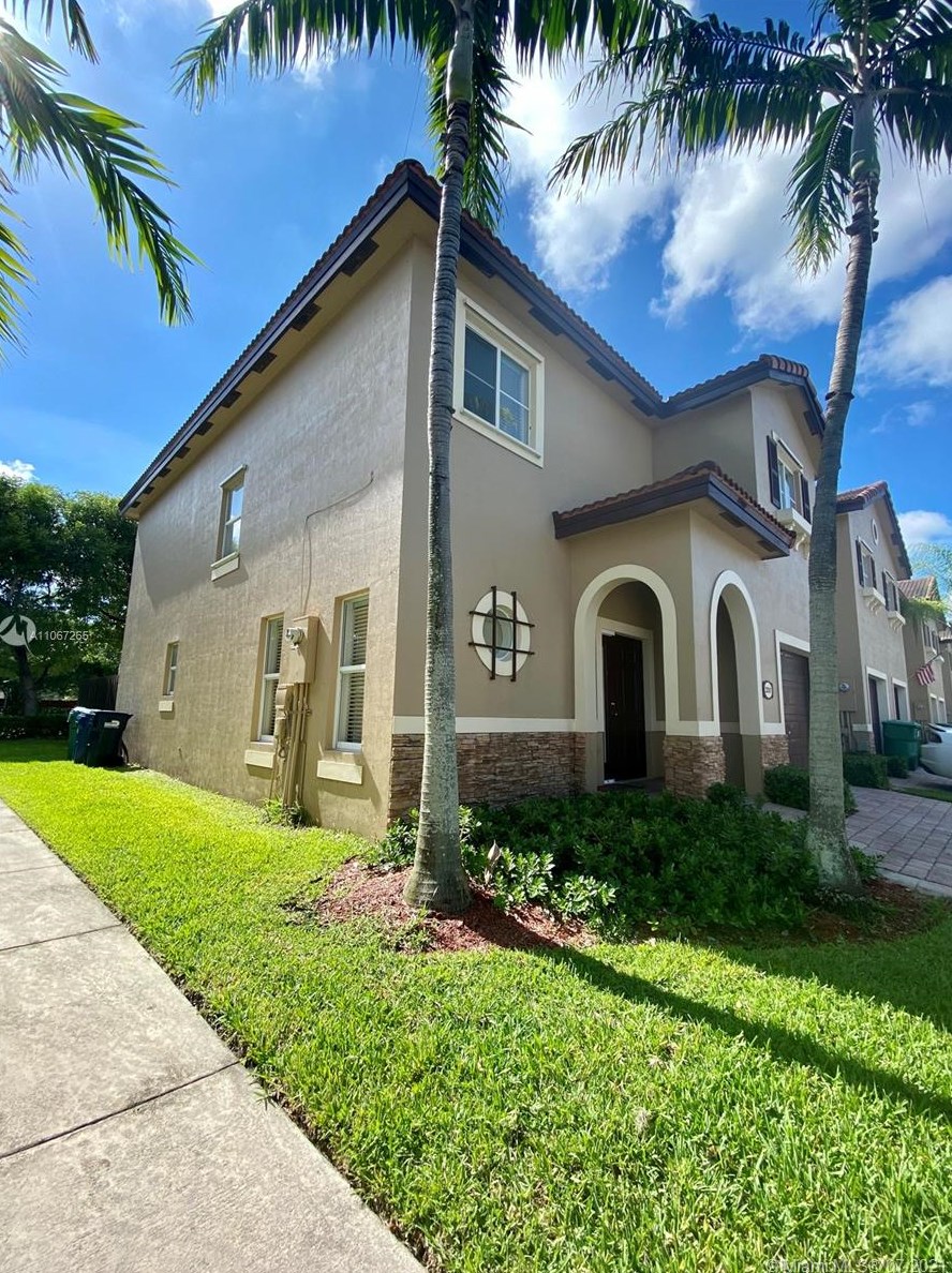 22001 88th Path, Miami, FL 33190-1286