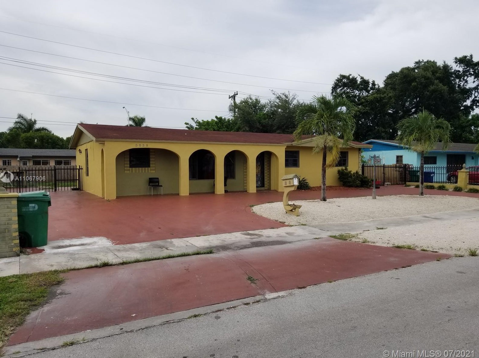 5035 182nd St, Miami, FL 33055-2922