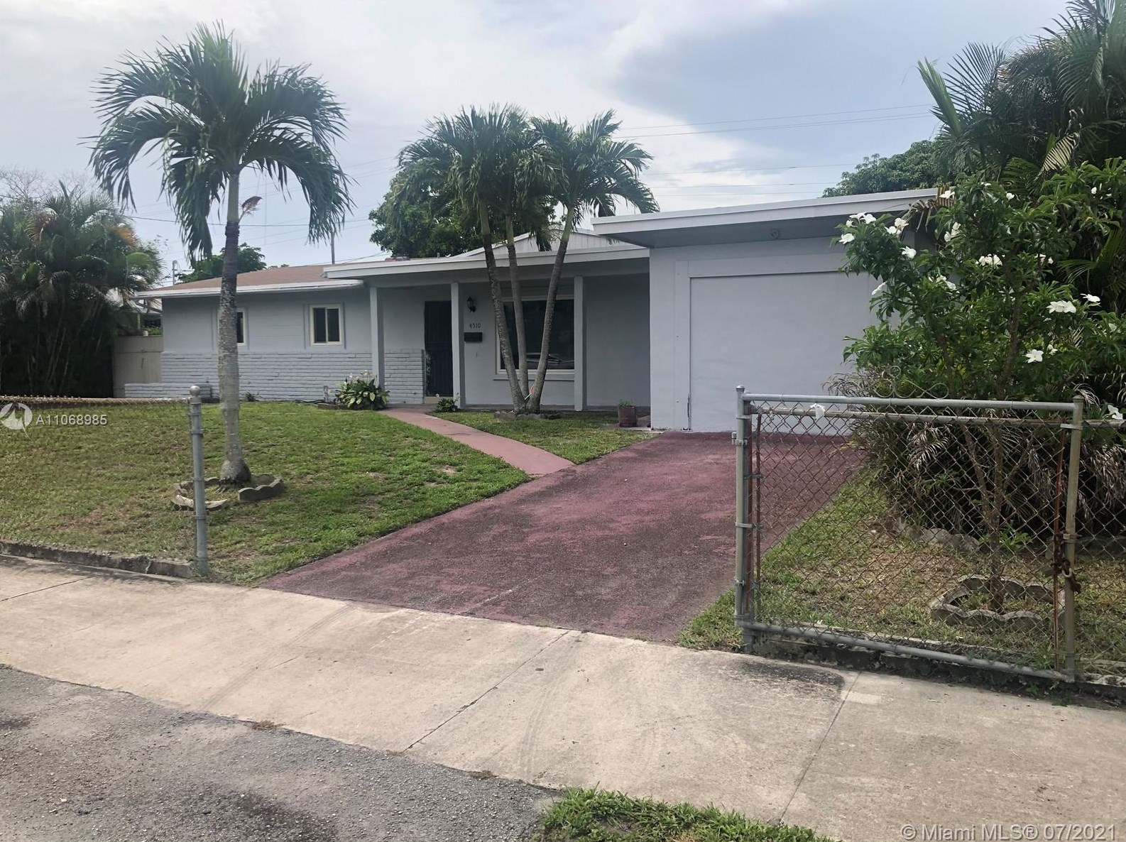 4510 168th Ter, Miami, FL 33055-4321