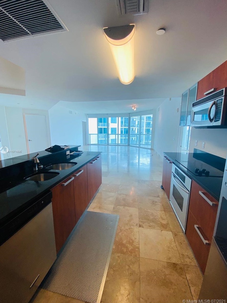 3131 Ne 188th St #1-1106, Miami, FL 33180