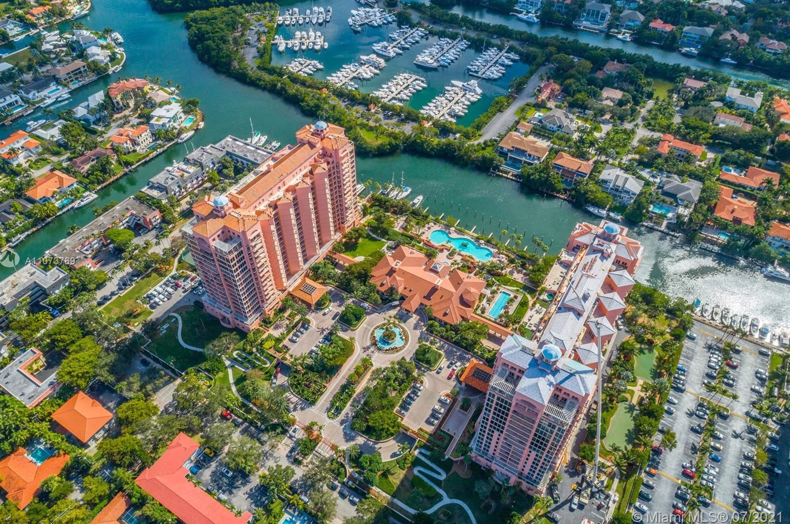 60 Edgewater Dr # Ts-e, Miami, FL