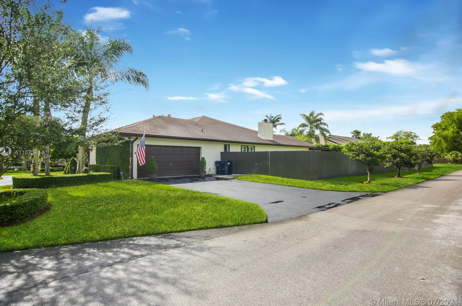 9988 126th Ter, Miami, FL 33176-4860