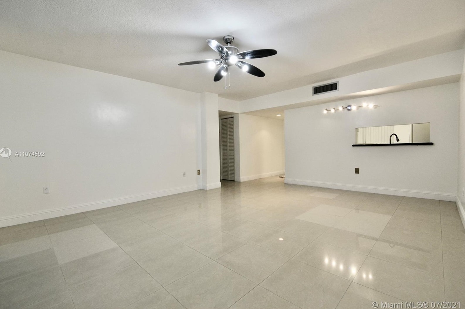 8520 Sw 133rd Avenue Rd #305, Miami, FL 33183
