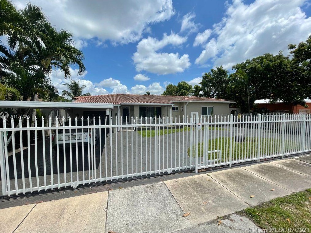 5757 3rd St, Miami, FL 33126-4761