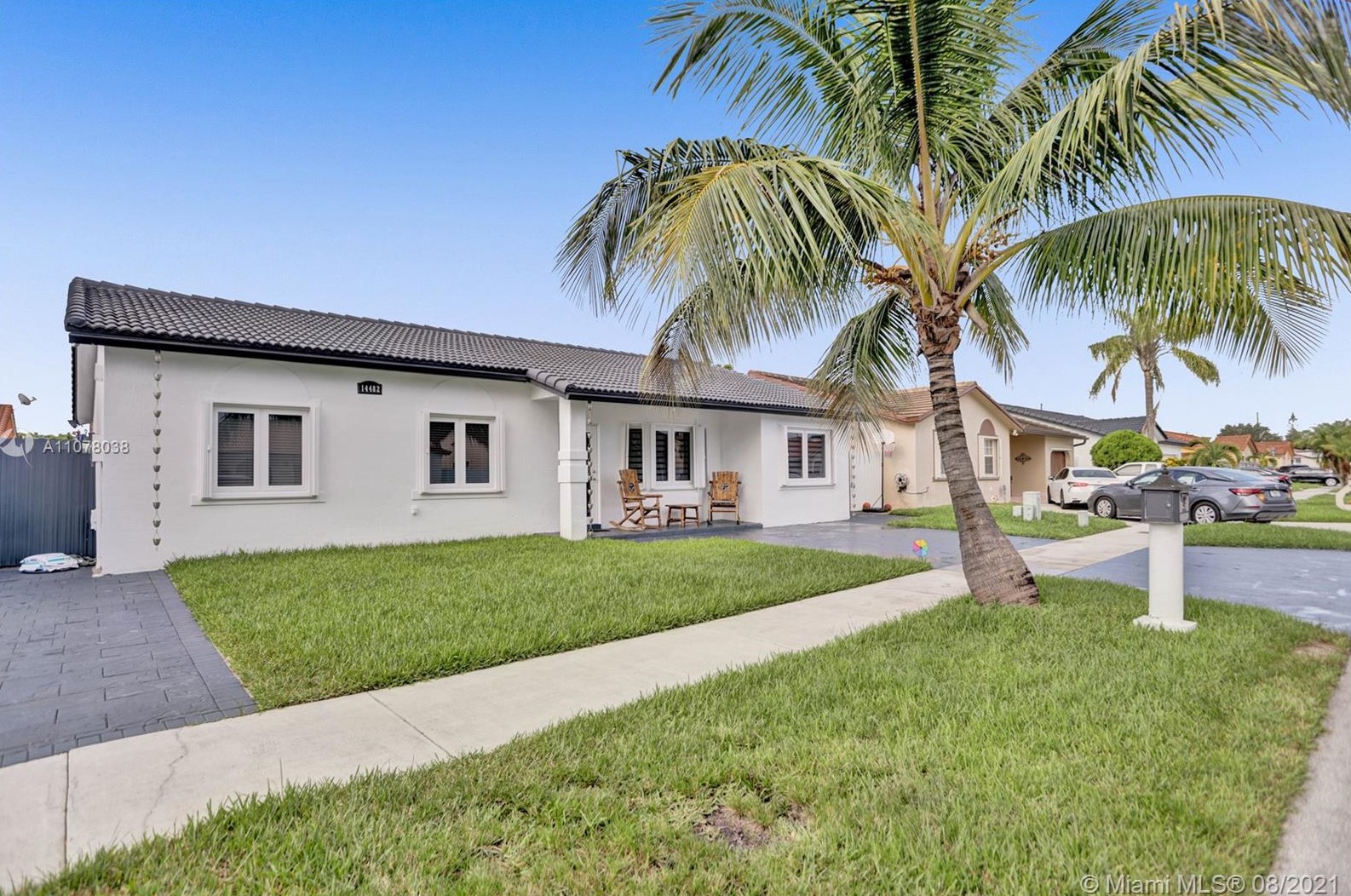 14482 172nd Ln, Miami, FL 33177-6625