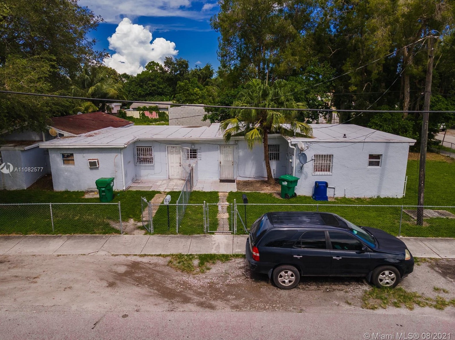 9801 25th Ave, Miami, FL 33147-2121