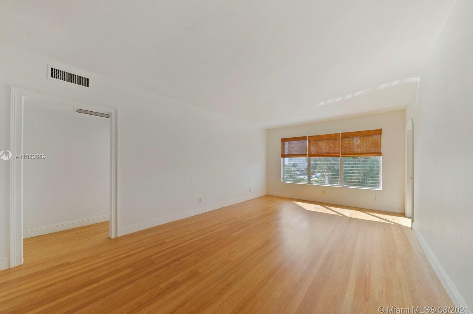 9110 W Bay Harbor Dr #6, Miami, FL 33154