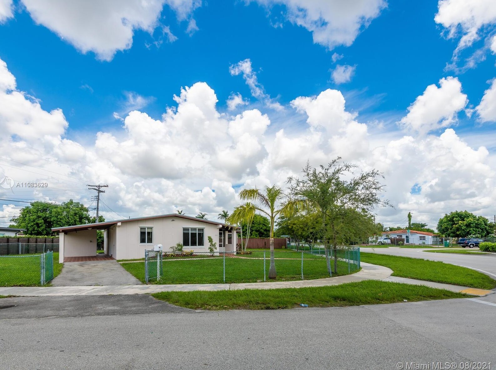 8201 14th St, Miami, FL 33144-5227