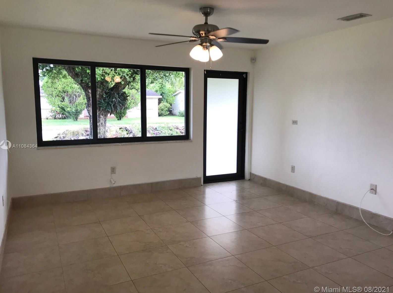 4920 Sw 94th Ct, Miami, FL 33165
