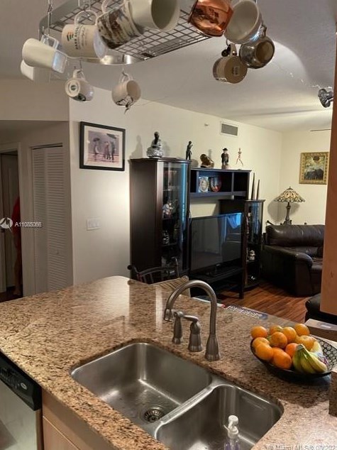 1830 Radius Dr Apt 816, Hollywood, FL 33020