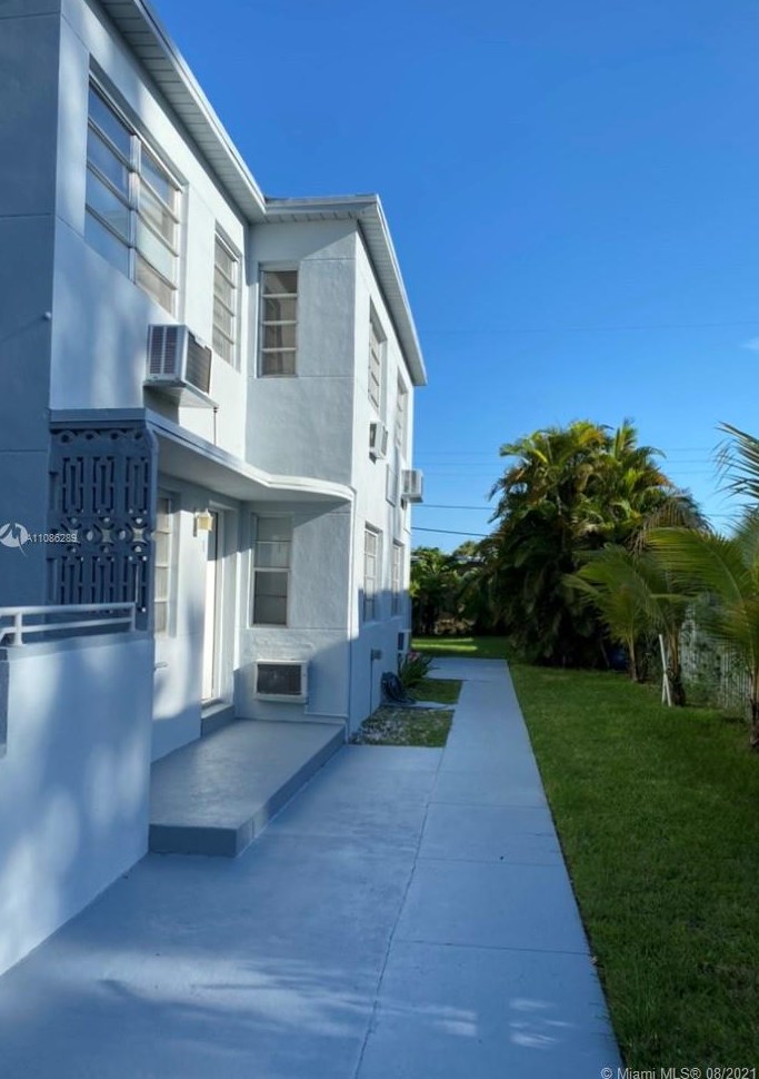 1730 Marseille Dr, Miami, FL 33141-3505