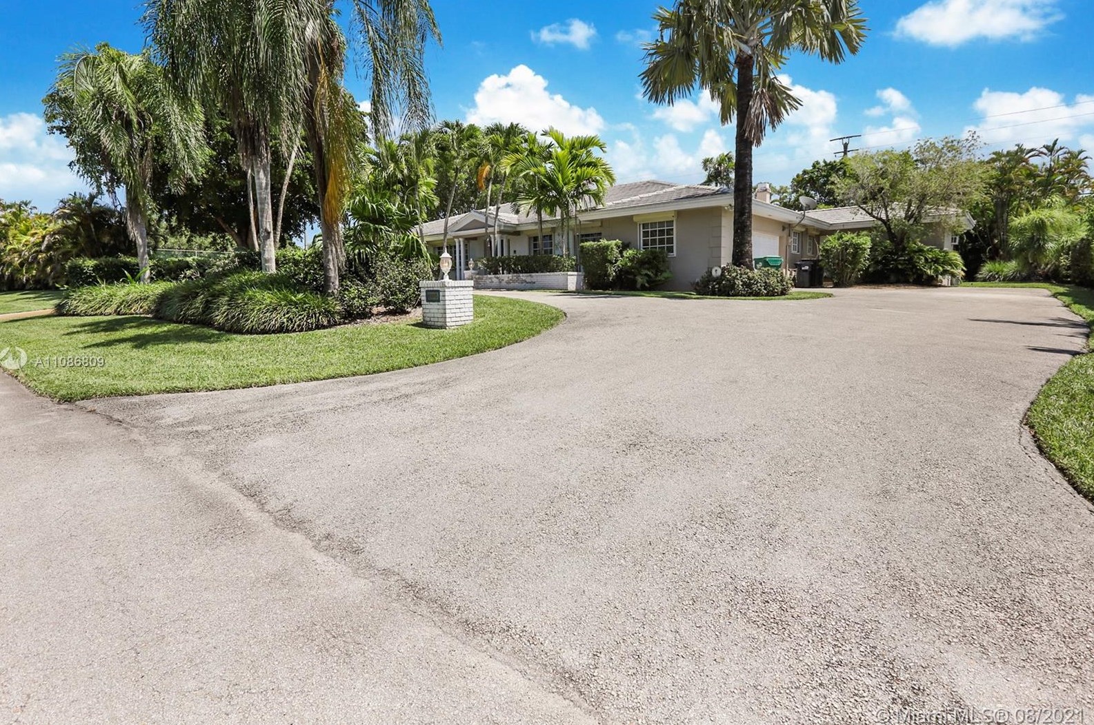 6160 135th Ter, Miami, FL 33156-7163