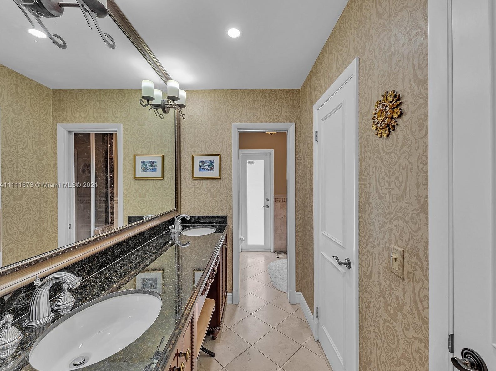 2213 203 Ter, Miami FL  33180-1309 exterior