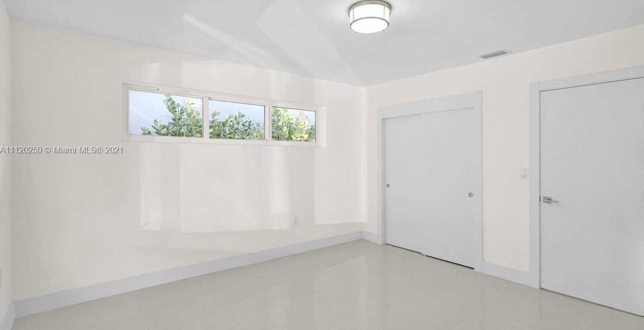 634 Bird Rd, Miami, FL 33146-1350